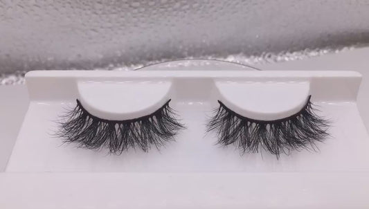 OUTSIDE Lashes