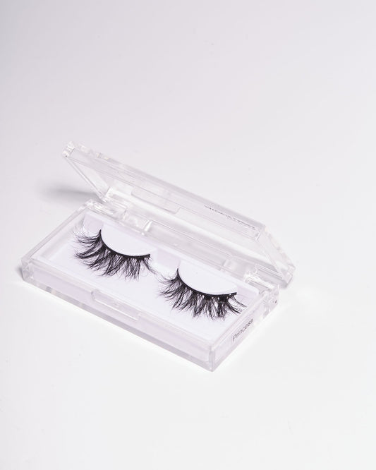 Best Fake Eyelashes For Beginners | PRINCESS Lashes | Crowned Belles